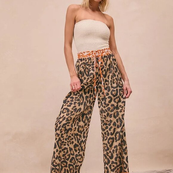 BiBi Leopard Print With Contrast Banded Wide Pants - Picture 9 of 11